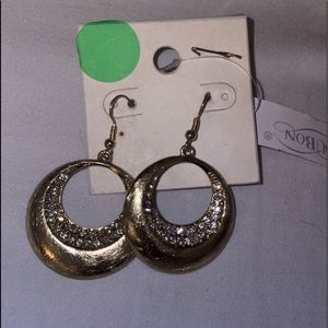 Gold Earrings - Costume Jewelry